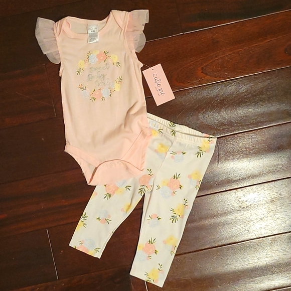 6-9M matching Set - Picture 1 of 3